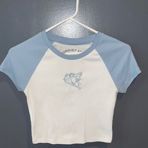Aéropostale baby tee cherub shirt. Super soft material.